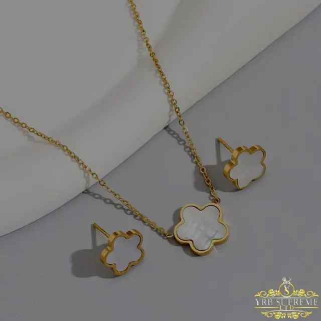 Gold Flower Jewellery Set