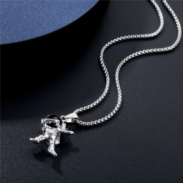 Silver Astronaut Pendant — photo 3