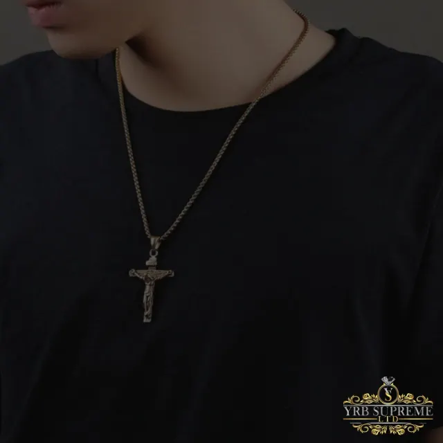 Cross Pendant Necklace — photo 7