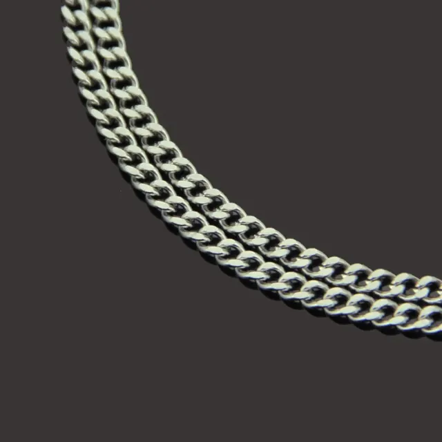 Bold Gold Cuban Chain — photo 4