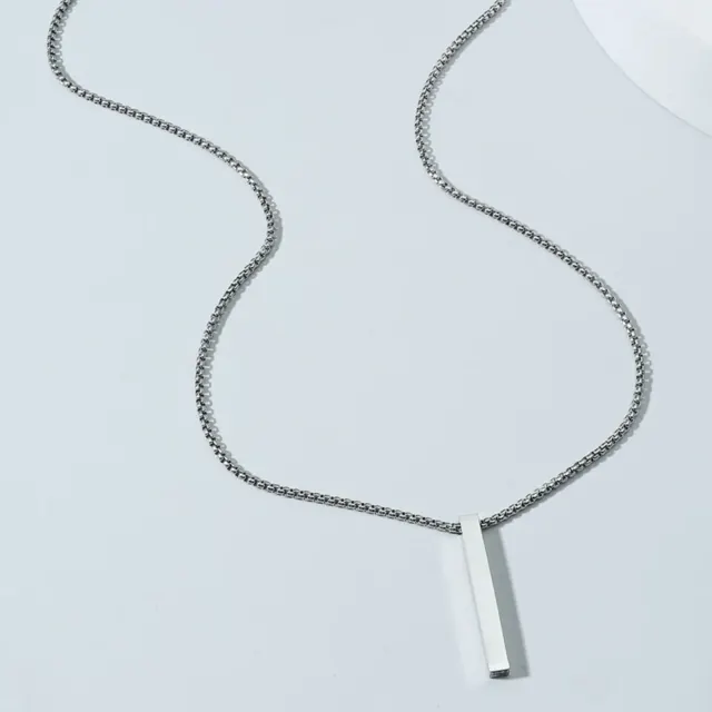 Bar Pendant Necklace — photo 3